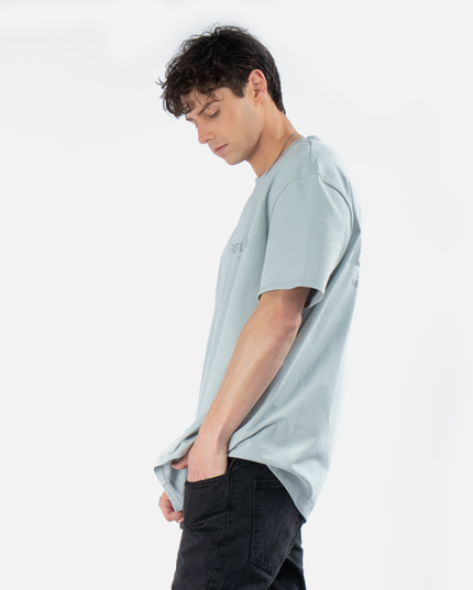 BACK LOGO REFLECTIVE SUB SLATE TEE